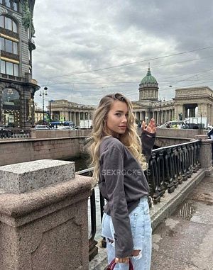 Катя — эротические фото